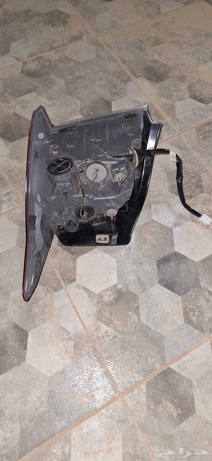 اصطب وشمعه خلفي يسار النترا 2023 ( وكاله ) للبيع64231970555649110