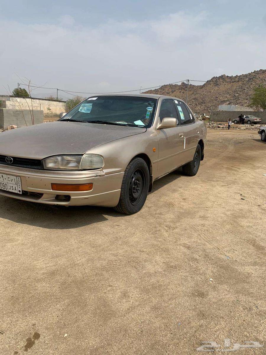 Toyota Camry 1997, color gold, 4 cylinder, manual transmission, asking price 800064245046477827111