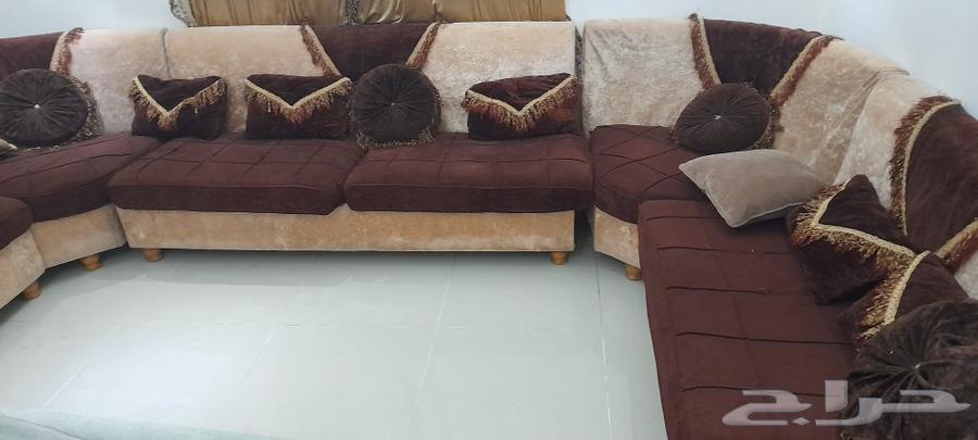 مجلس بحالة جيدة 250 ريال64402523373315111