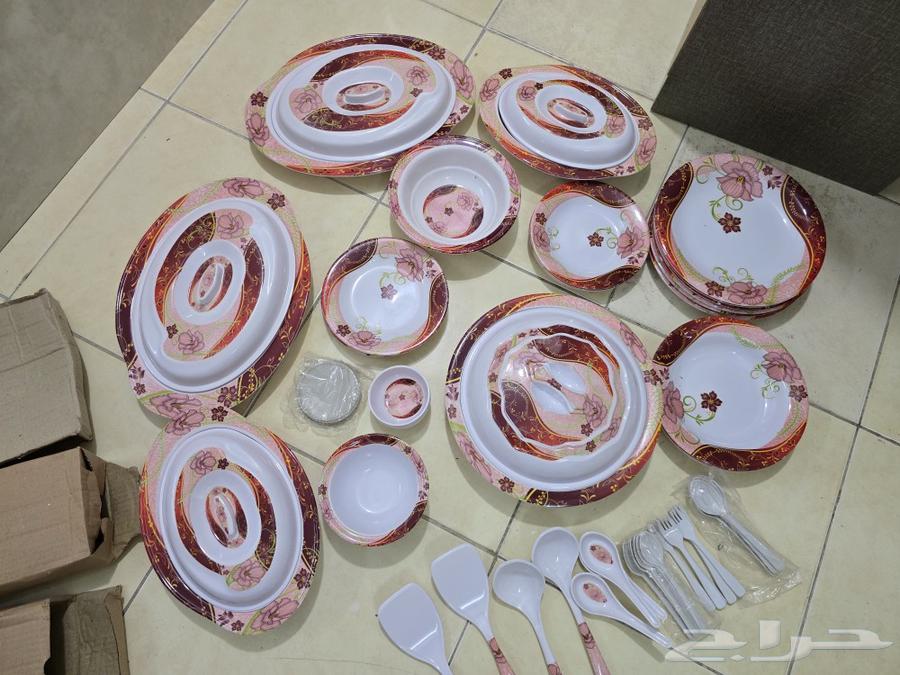 طقم صحون جديد غير مستعمل للبيع64404222357379110
