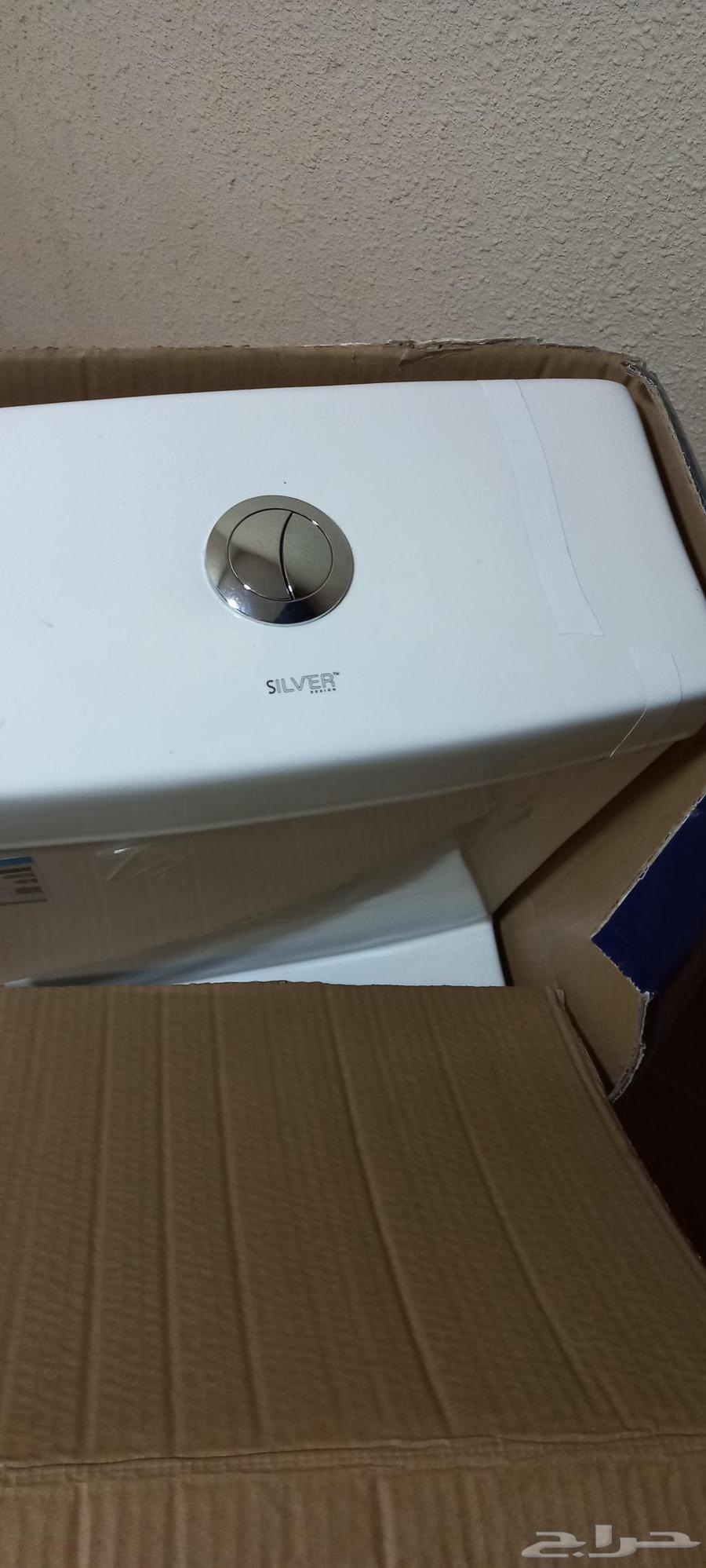 كرسي حمام للبيع بحالة الوكالة64404111483650113