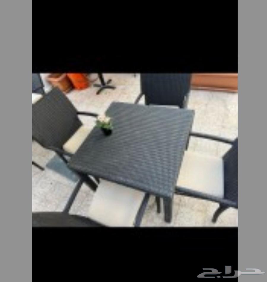 الأثاث بحالة جيدة64403807514883110