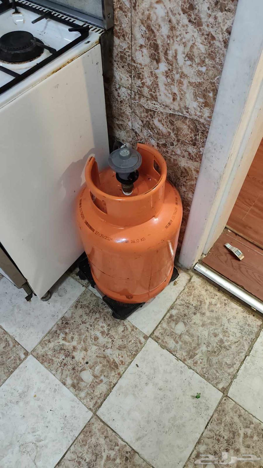 أثاث بيت للبيع مستعجل والبيع سمح64402313446146110