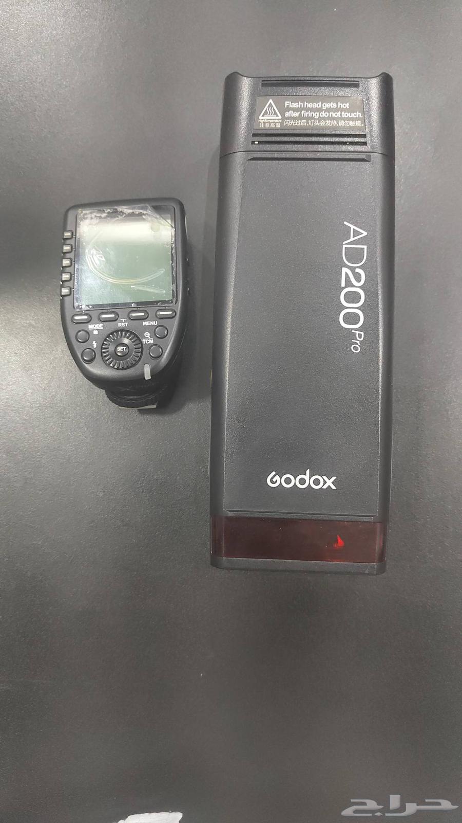 Godox Flash with Transmitter64401869827713110