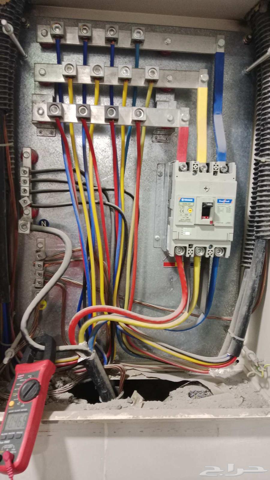 electric work and plumbing work and paint work63617938469506114