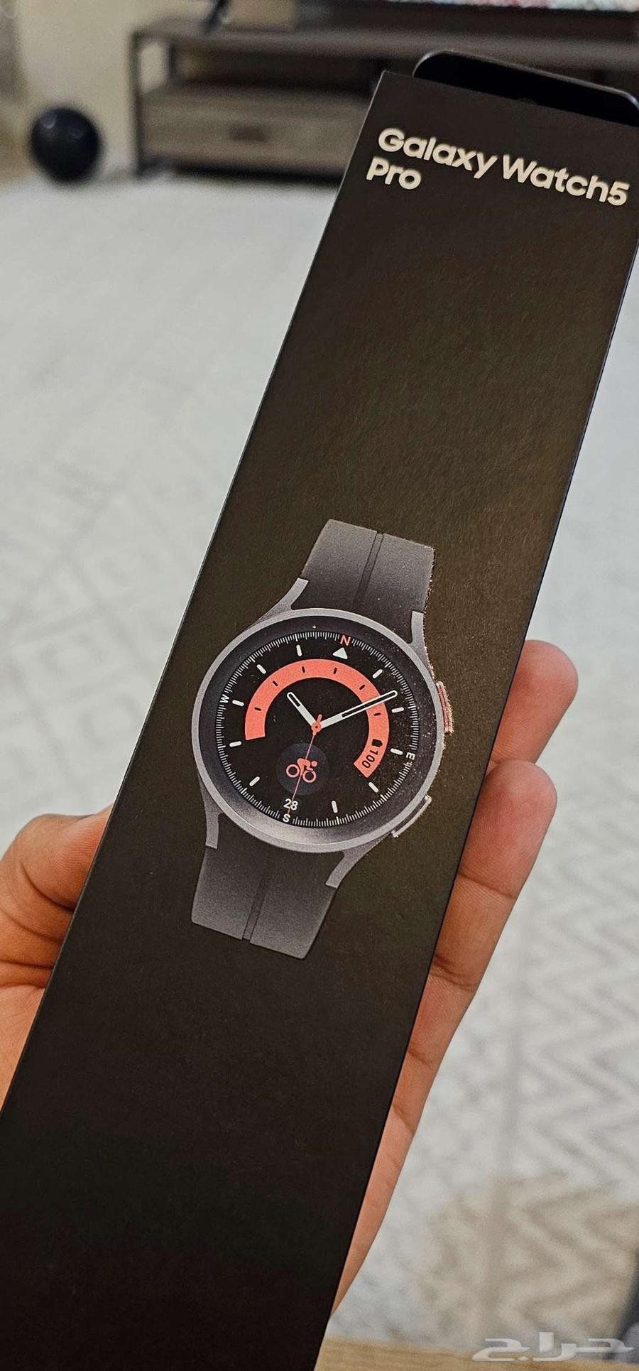 Samsung watch in good condition as per requirement64401994329091110