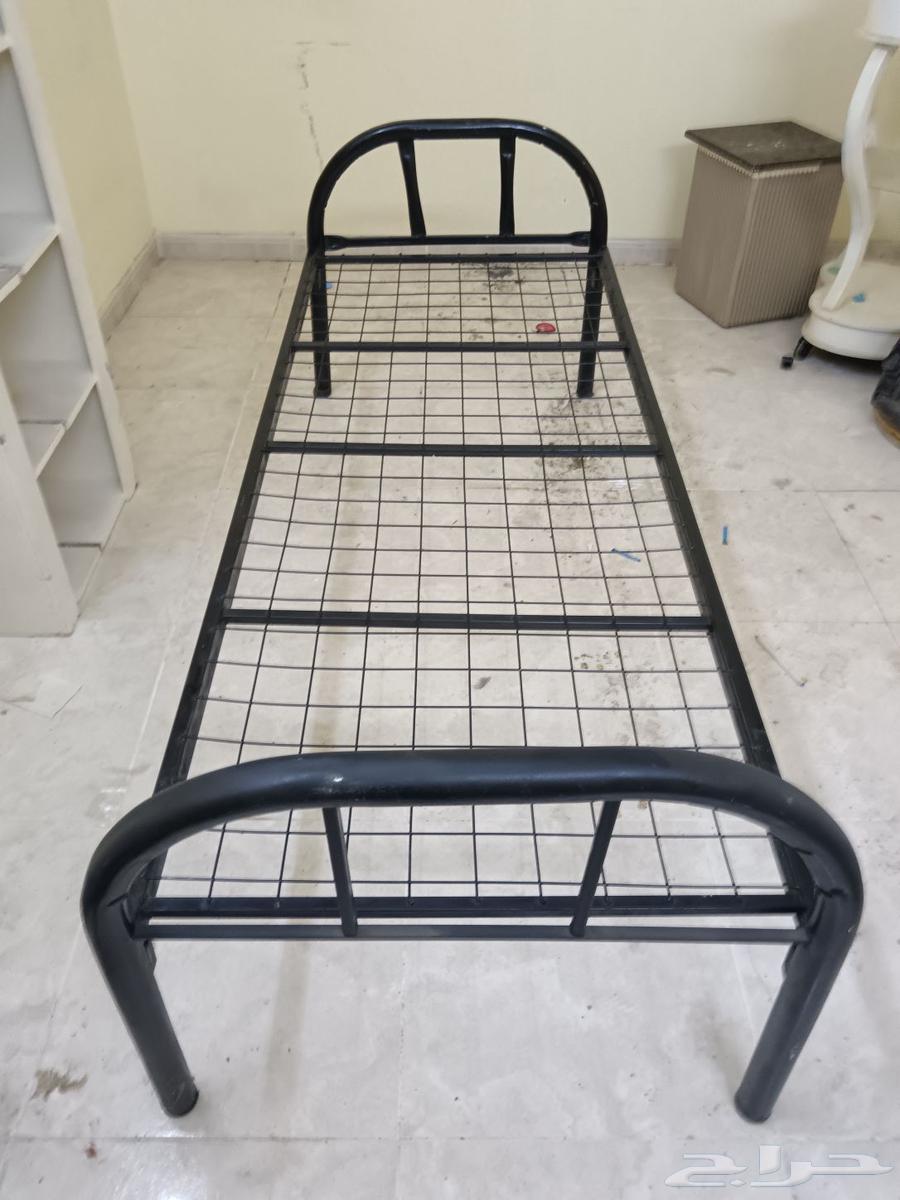 سرير حديد مقاس صغير64404680763265114