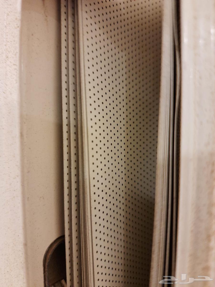 للبيع ستاير الومنيوم و خشب استخدام مكاتب64404778376962113