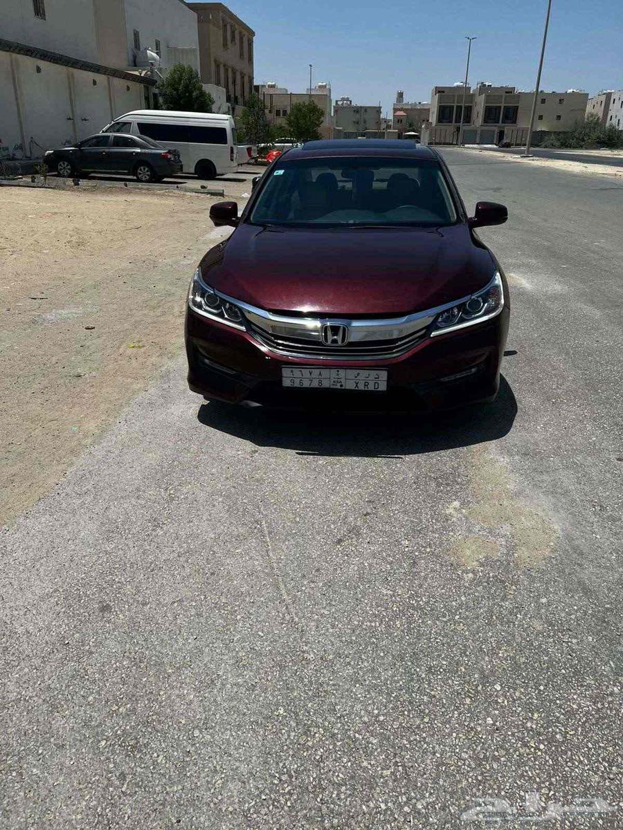 هوندا أكورد 201763618163127682113