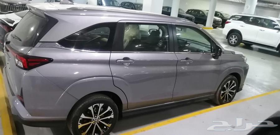 تويوتا فلوز GLX 2025 عرض خاص جدا بقسط يبدأ من 1200 ريال64557433329665111