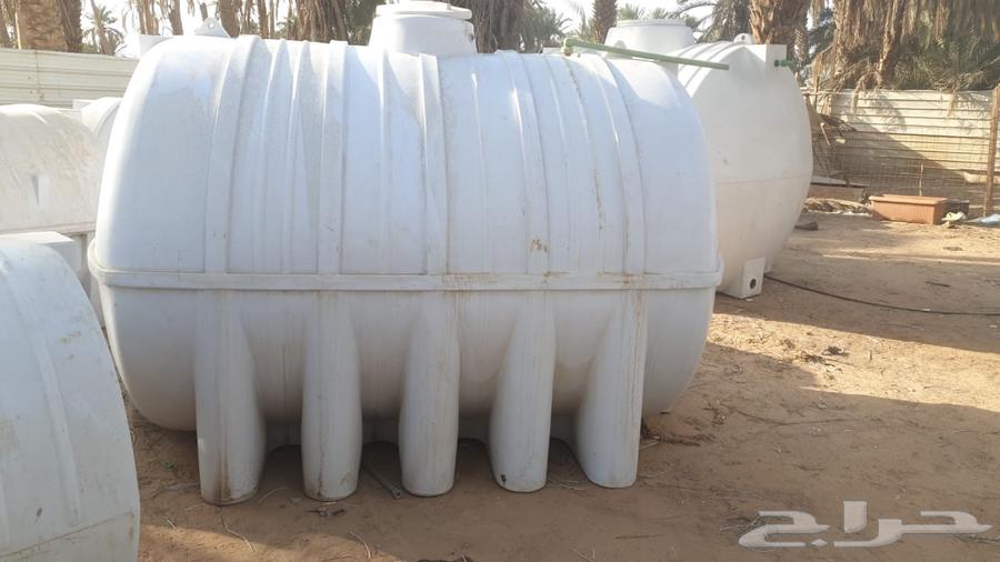 خزانات مستعمله معزوله نضيفه على الشرط يوجد 10 الف لتر عمودي64402913952129111