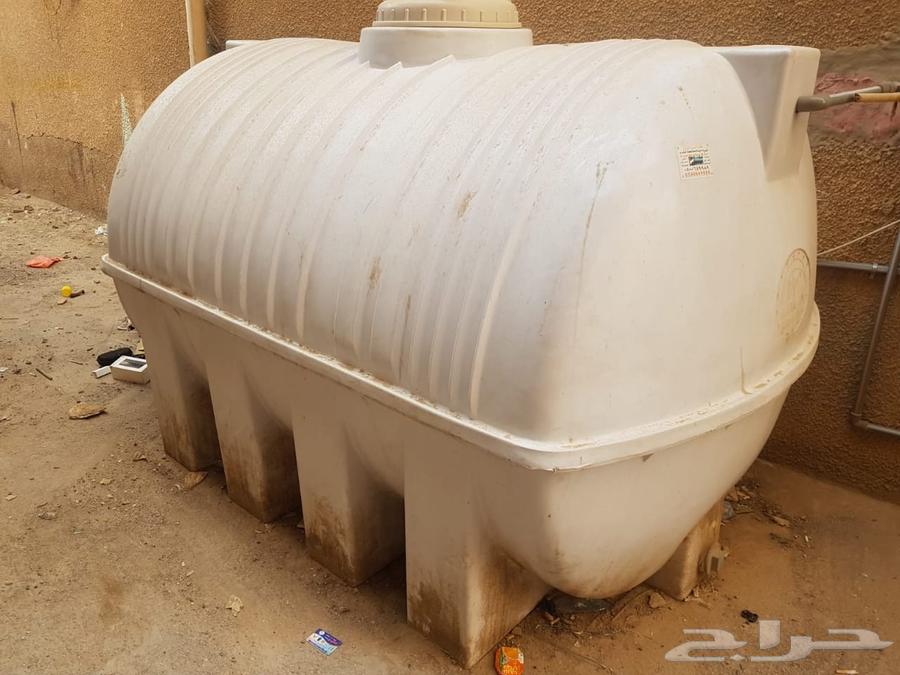خزانات مستعمله معزوله نضيفه على الشرط يوجد 10 الف لتر عمودي64402913952129112