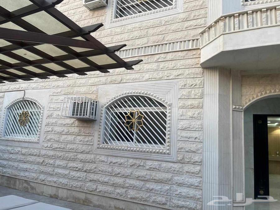 فيلا للبيع 625 متر دور وثلاث شقق حي السعادة ب 3مليون و20063614100707202113