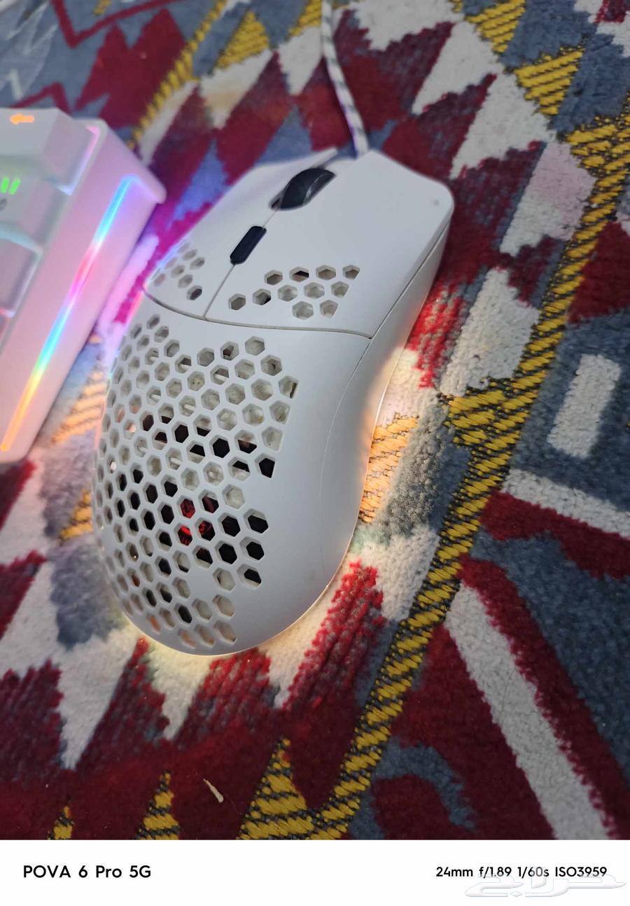 PlayStation 5 for sale, console and mouse and keyboard and broken box available64404014530050112