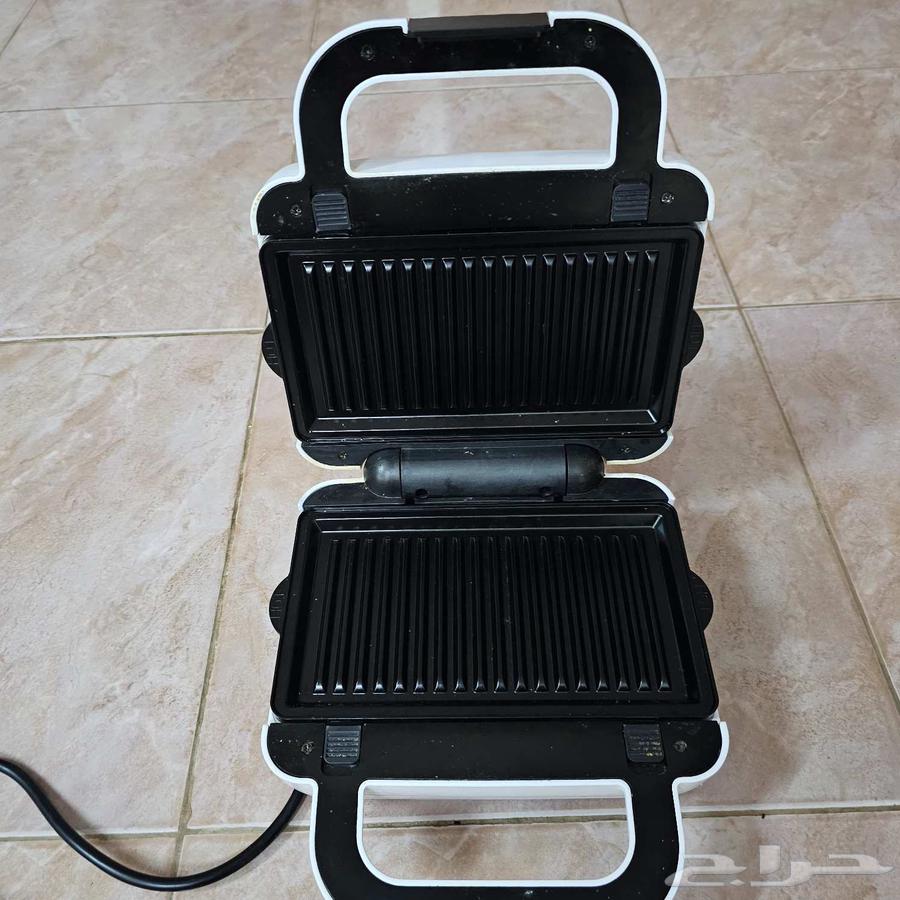 صانعة الساندوتش كينوود64402161625859110