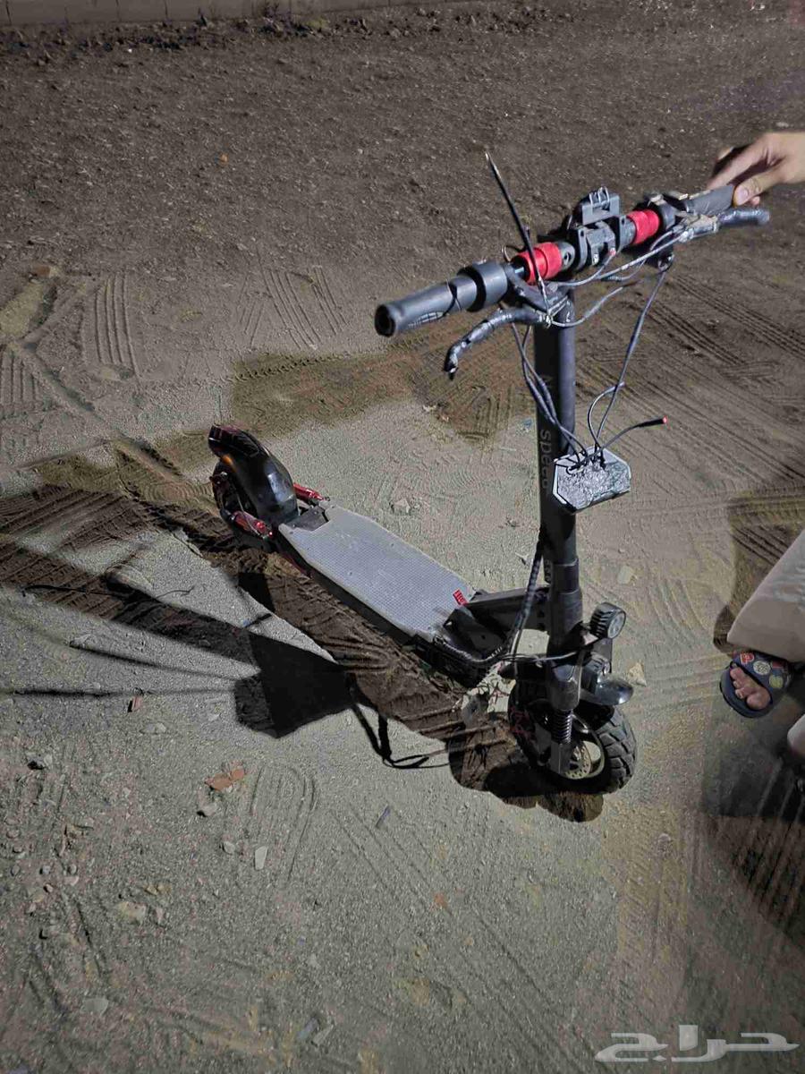 للبيع سكوتر. قطع غيار64404819884931110