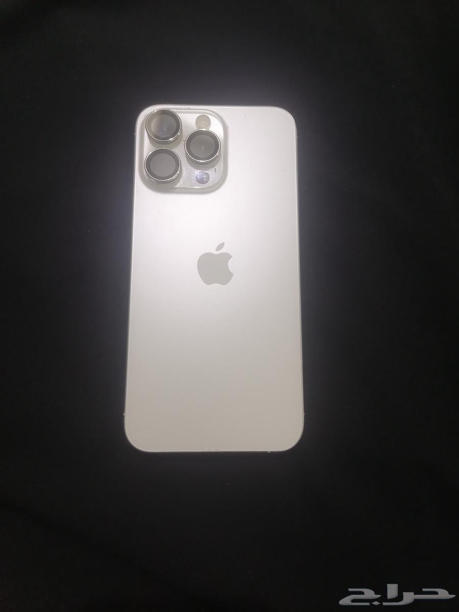 ايفون 15 برو ماكس 256 بدون اي خدوش مع الكرتون والشاحن64403633331075114