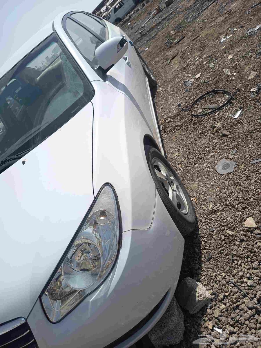Hyundai Elantra 201063618262506754111
