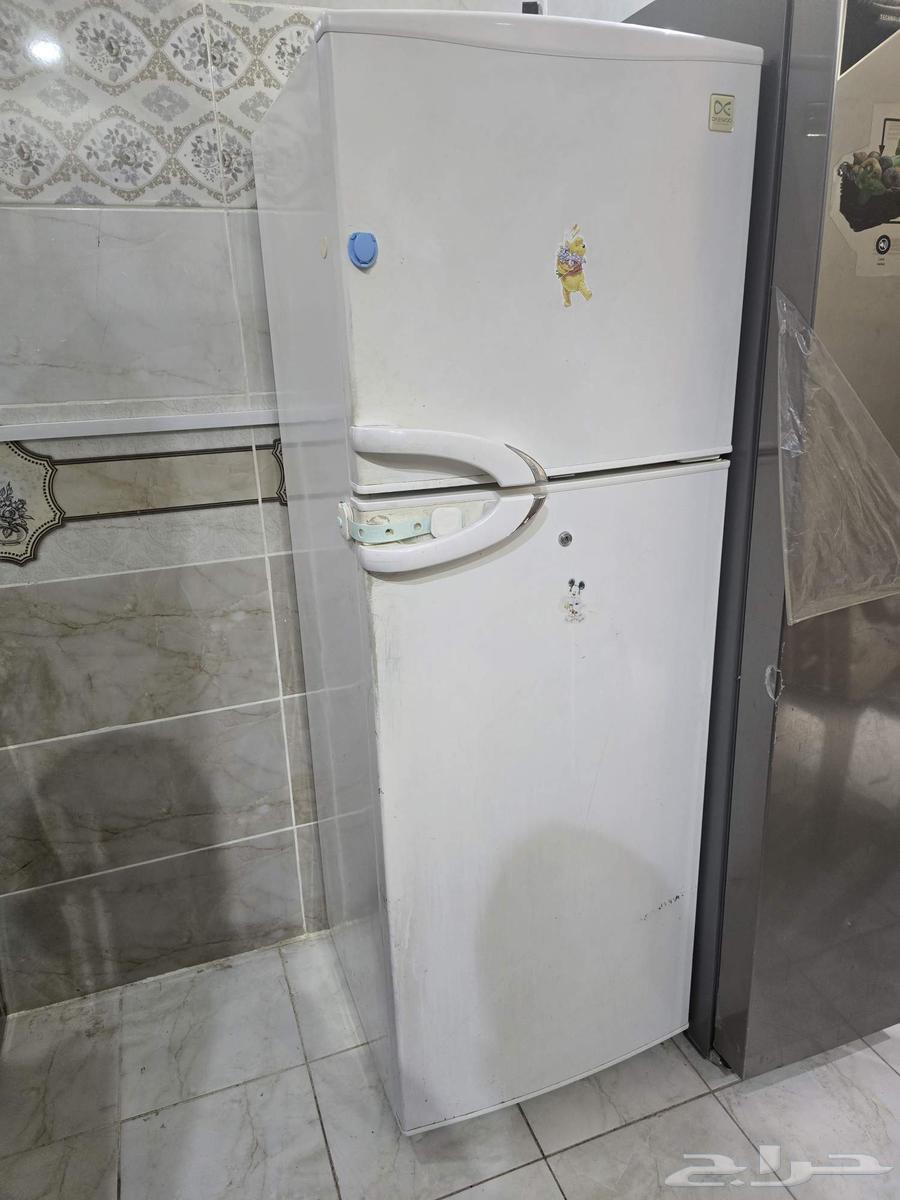 ثلاجة دايو تعمل بحالة جيده 12 قدم63619458115458111