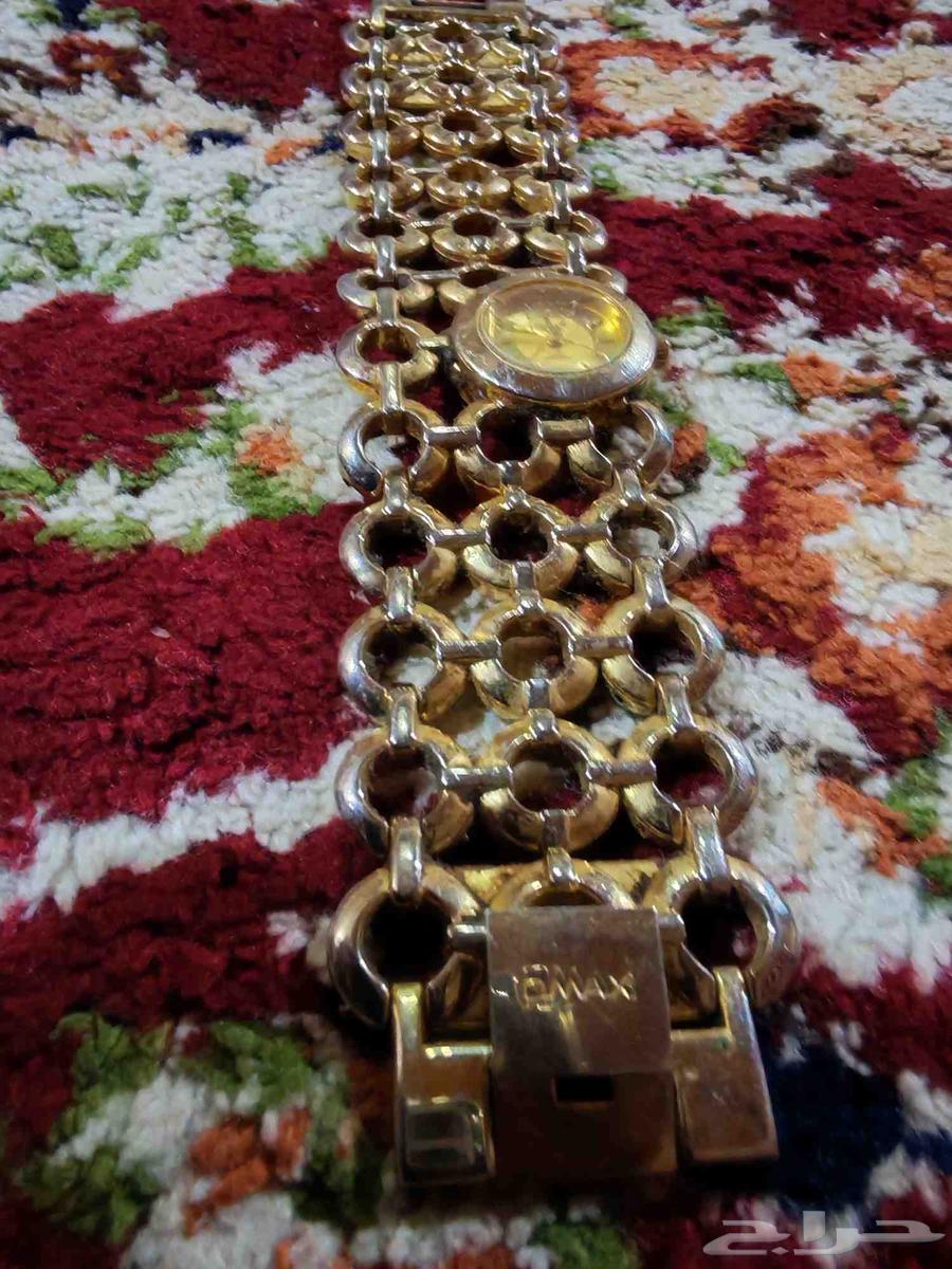 ساعه للبيع تحتاج بطارية64402664763010111