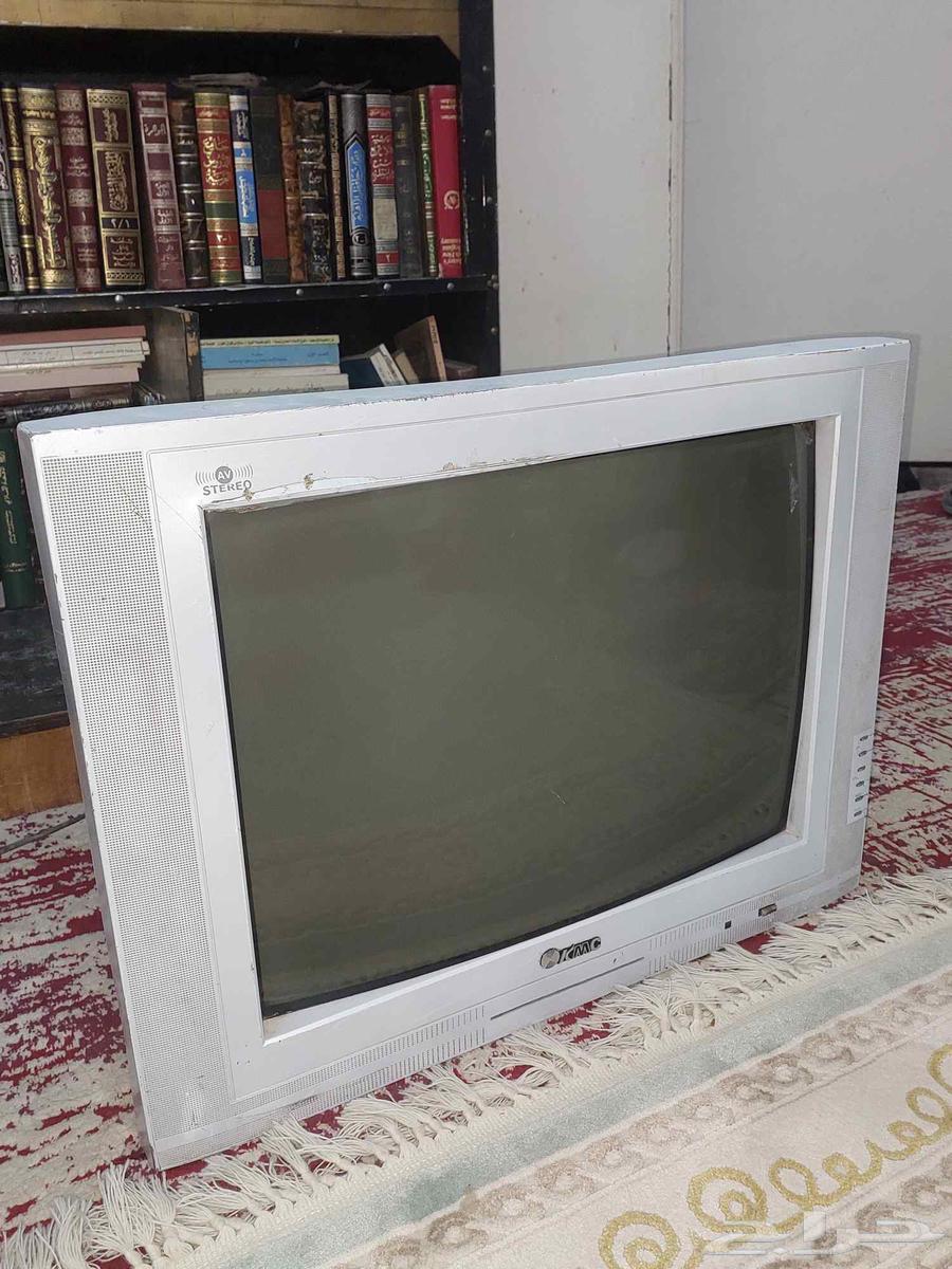 تلفزيونات قديمة للبيع64404125674369111