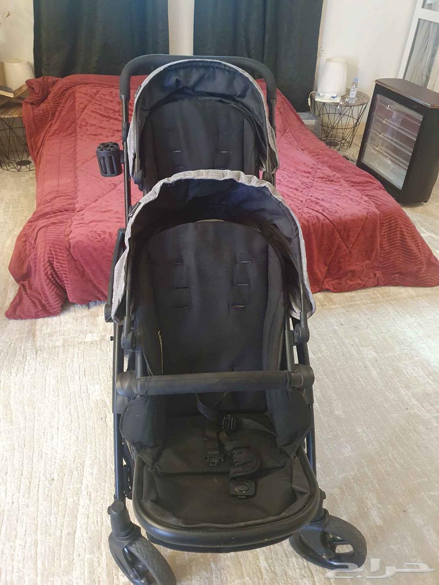 الأثاث بحالة جيدة64403807514883112