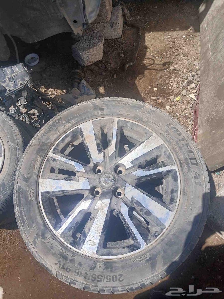 Nissan Sunny 202463618156446851112