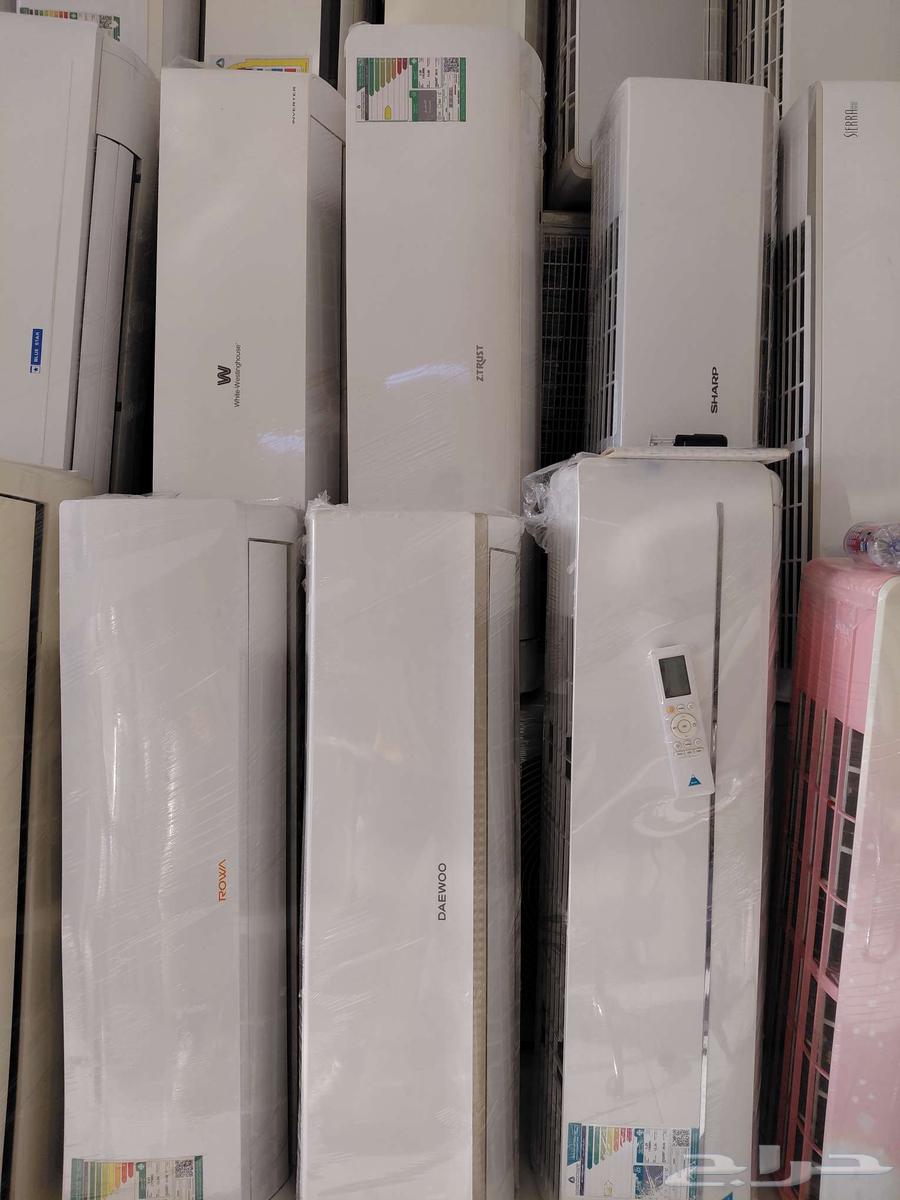 Clean used split air conditioner64401952968963111