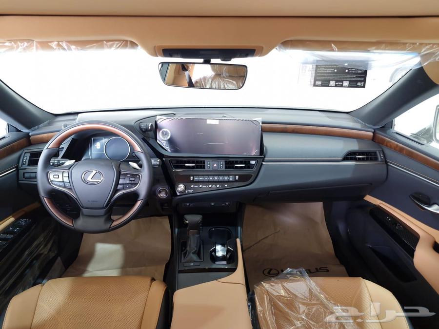 We have available Lexus ES350 Standard Gulf import from Qatar63618168556546114
