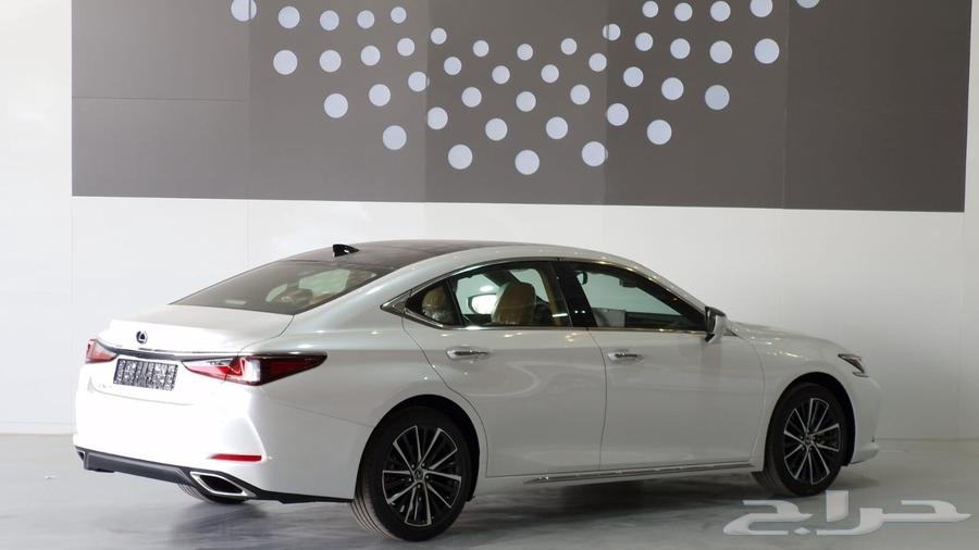 We have available Lexus ES350 Standard Gulf import from Qatar63618168556546111