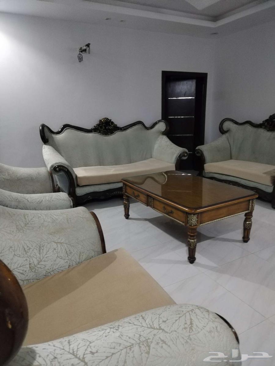 كنب كلاسيكي للبيع64402271955202112