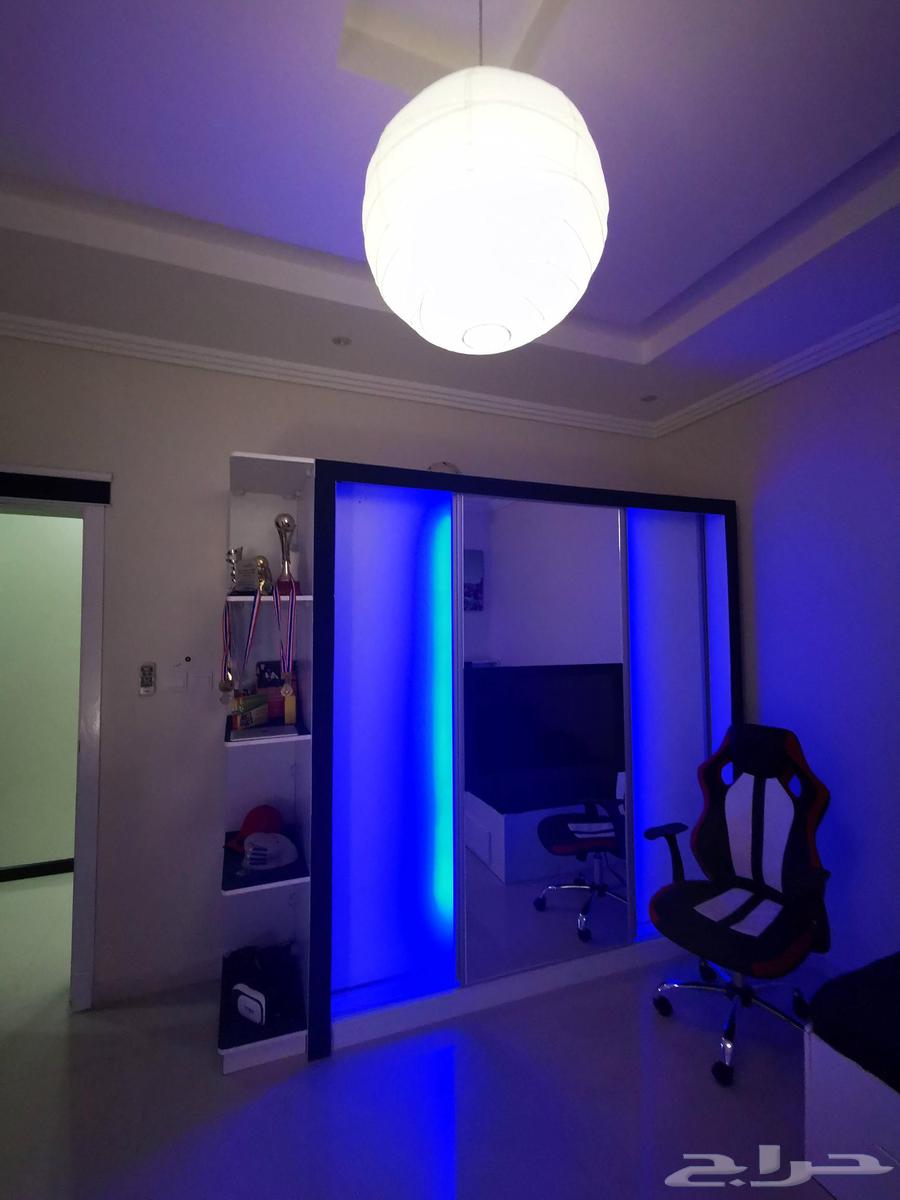 للبيع اثاث غرفة نوم64404041757953112