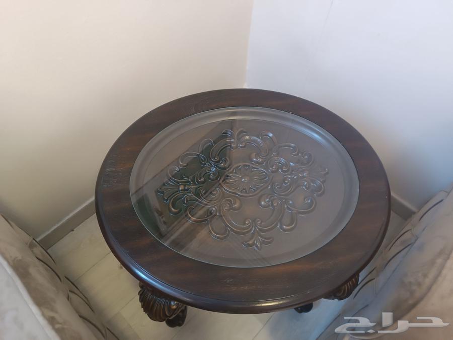 طاولتين كنب نظيفه بيضاويه64404070181251114