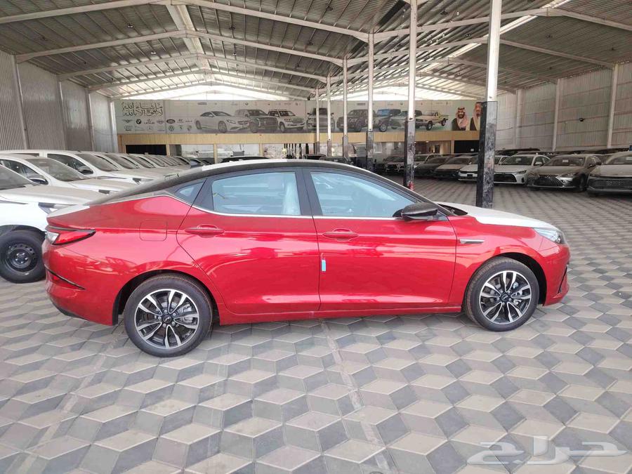 Jac J7. 202563618172339074113