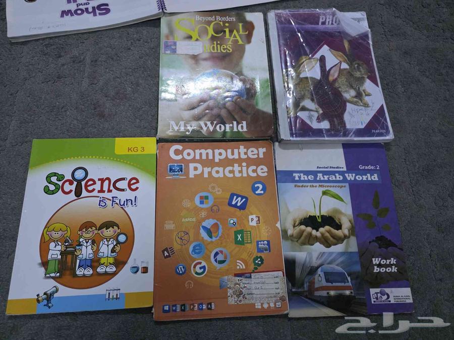 كتب إنترناشيونال بحاله جيدة جدا64403823013762110