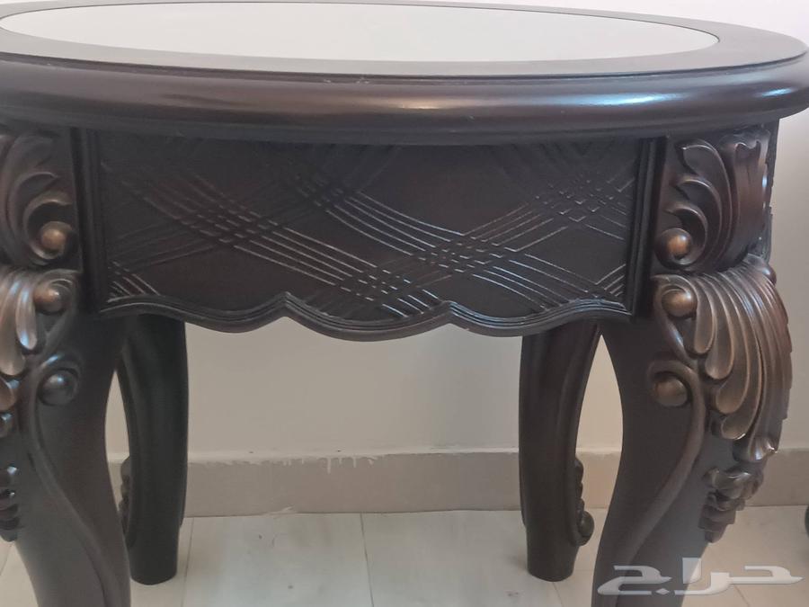 طاولتين كنب نظيفه بيضاويه64404070181251112