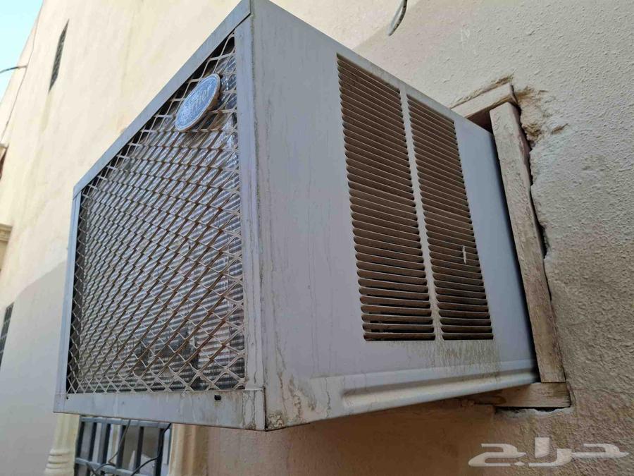 مكيف شباك الحالة ممتاز جدا السعر 400 ريال64403084952451112