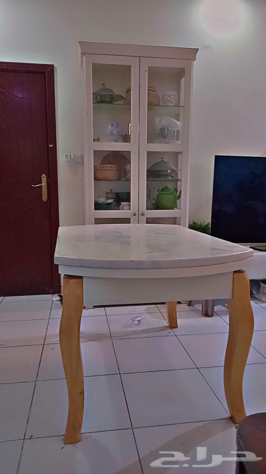 Luxurious extendable table64402538473857110