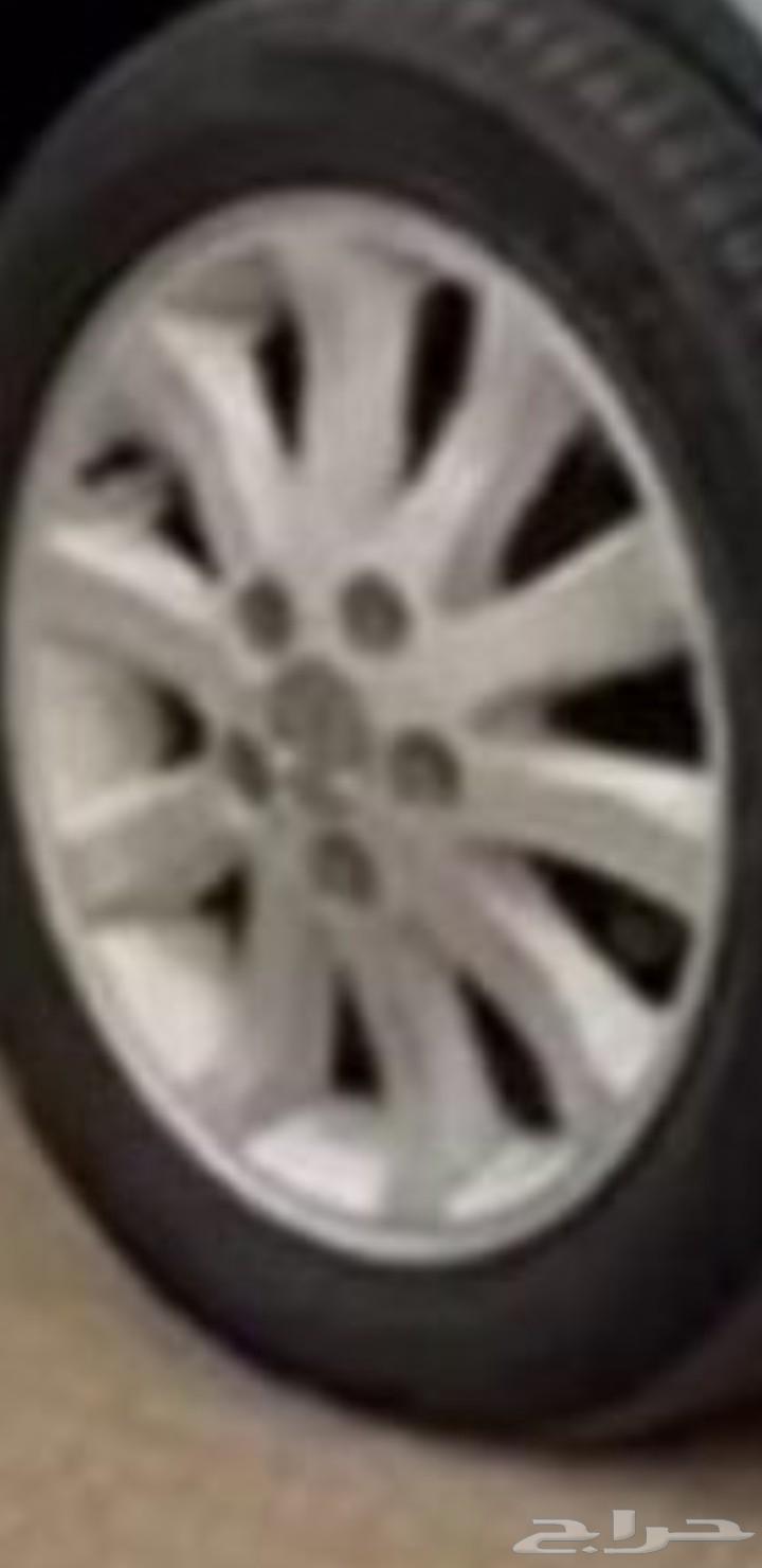 Very clean 2002 Camry rims, size 16 with tires64552973032833110
