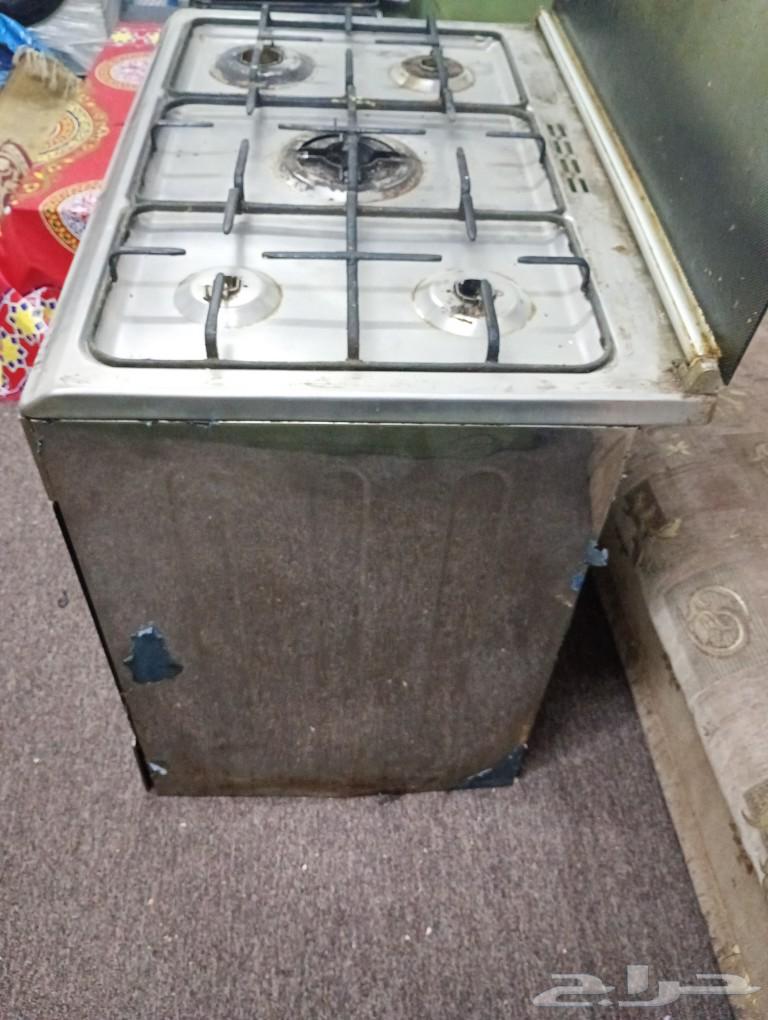 فرن خمسة شعلة ب 200 ريال نظيف كالجديد64403944167683111
