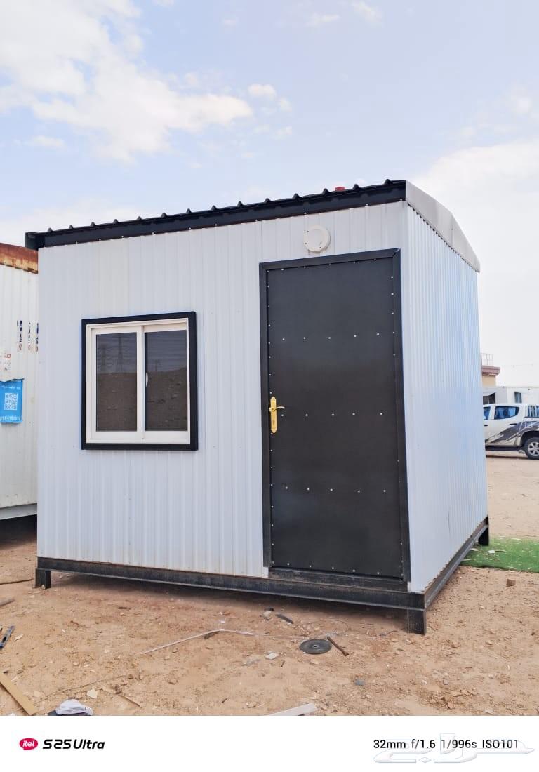 We have a variety of sizes and designs for office, council, and bedroom containers with customized details available.64401744615426110