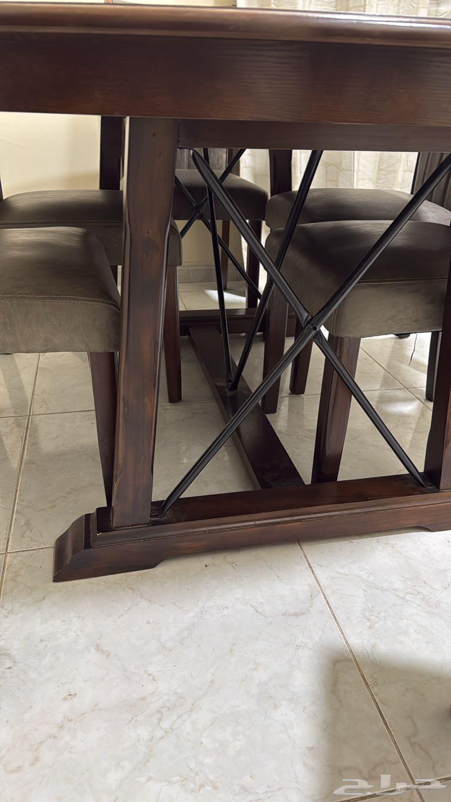 طاولة طعام أصلية ومتينة64404861380995110