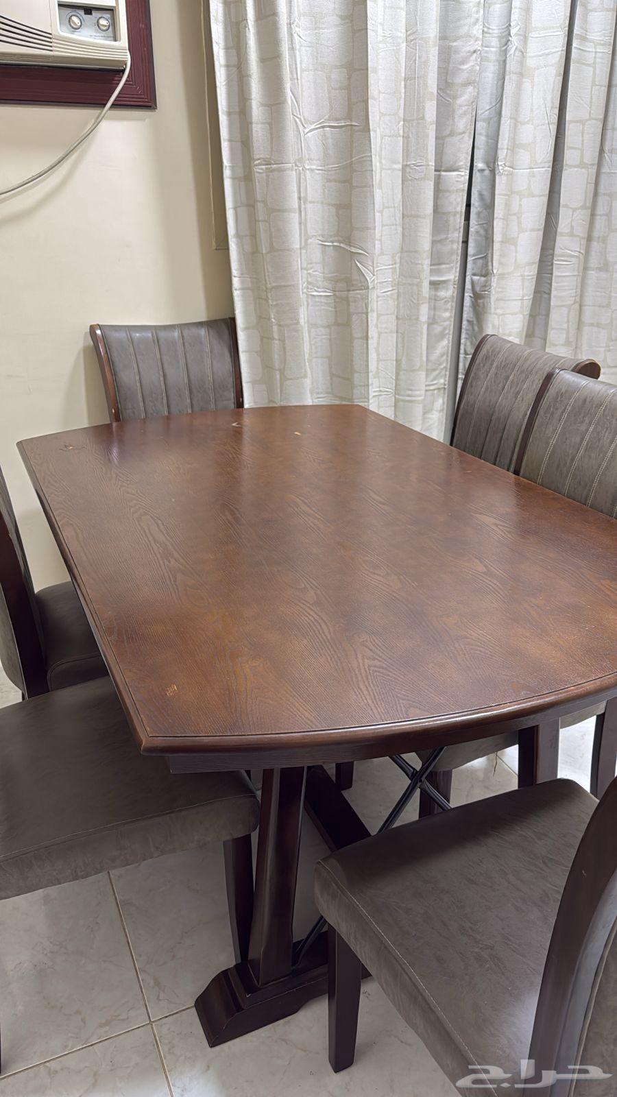 طاولة طعام أصلية ومتينة64404861380995112