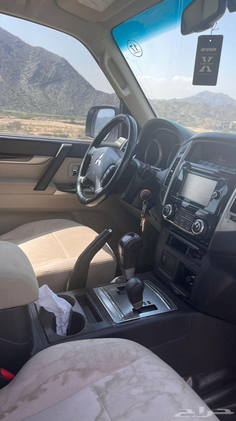 باجيرو 2017 للبيع او البدل المناسب64553412084355114