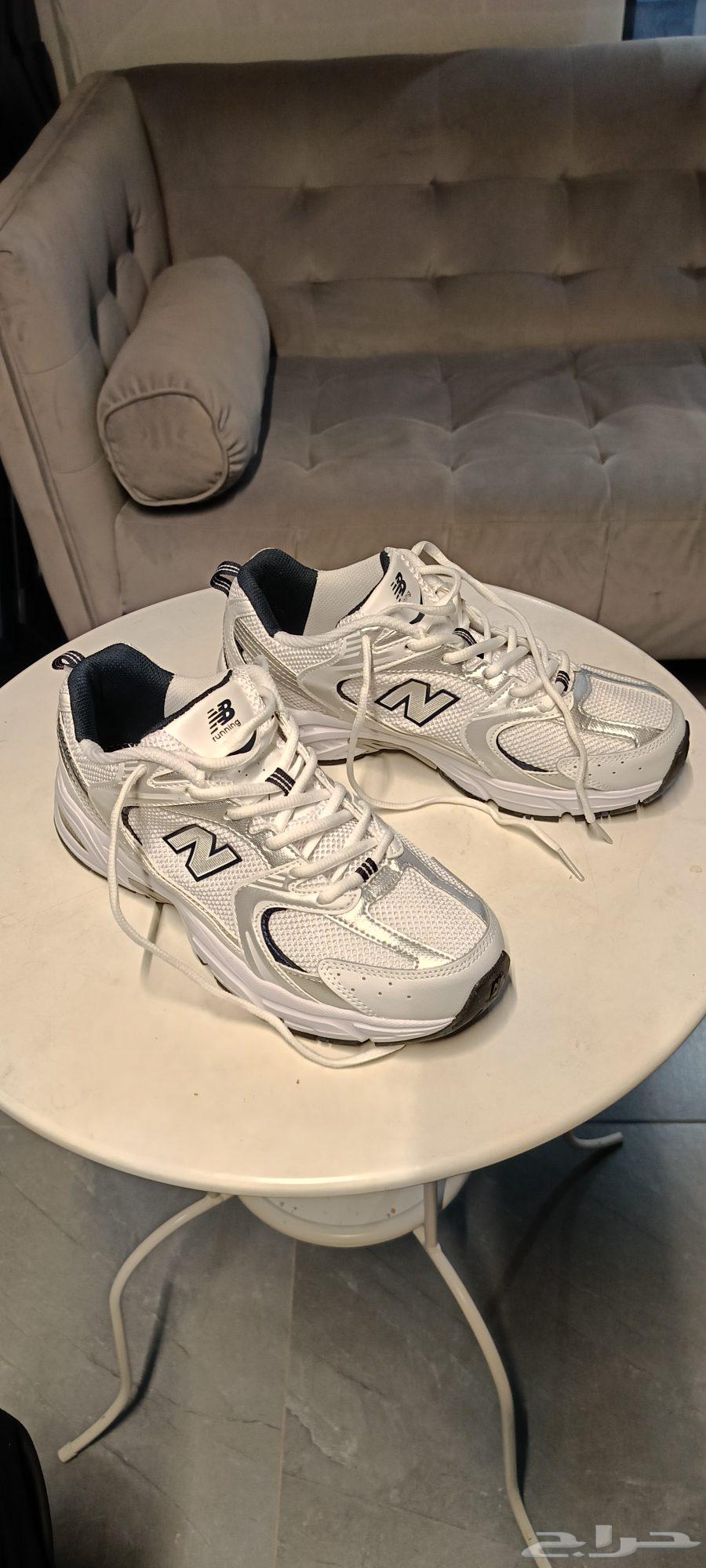 كوتشي نيو بالانس 530 مقاس 43 طول الرجل 27 سنتي64403902009475114