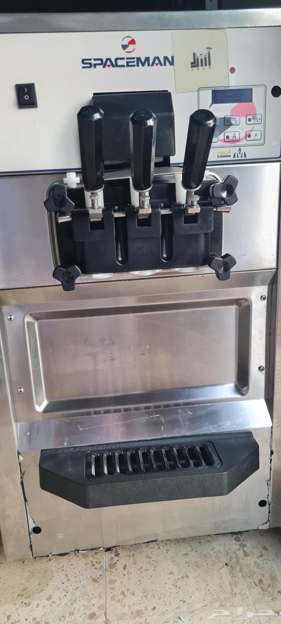 ماكينة ايسكريم سبيس مان space man64402489469443112