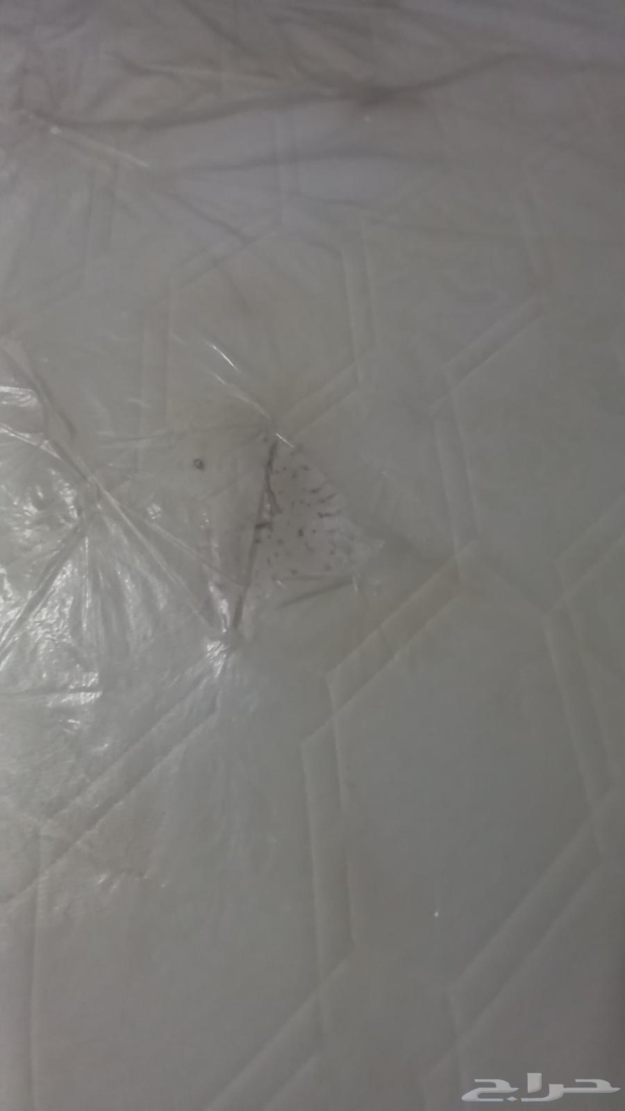 Clean and used bed sheet64401647565826114