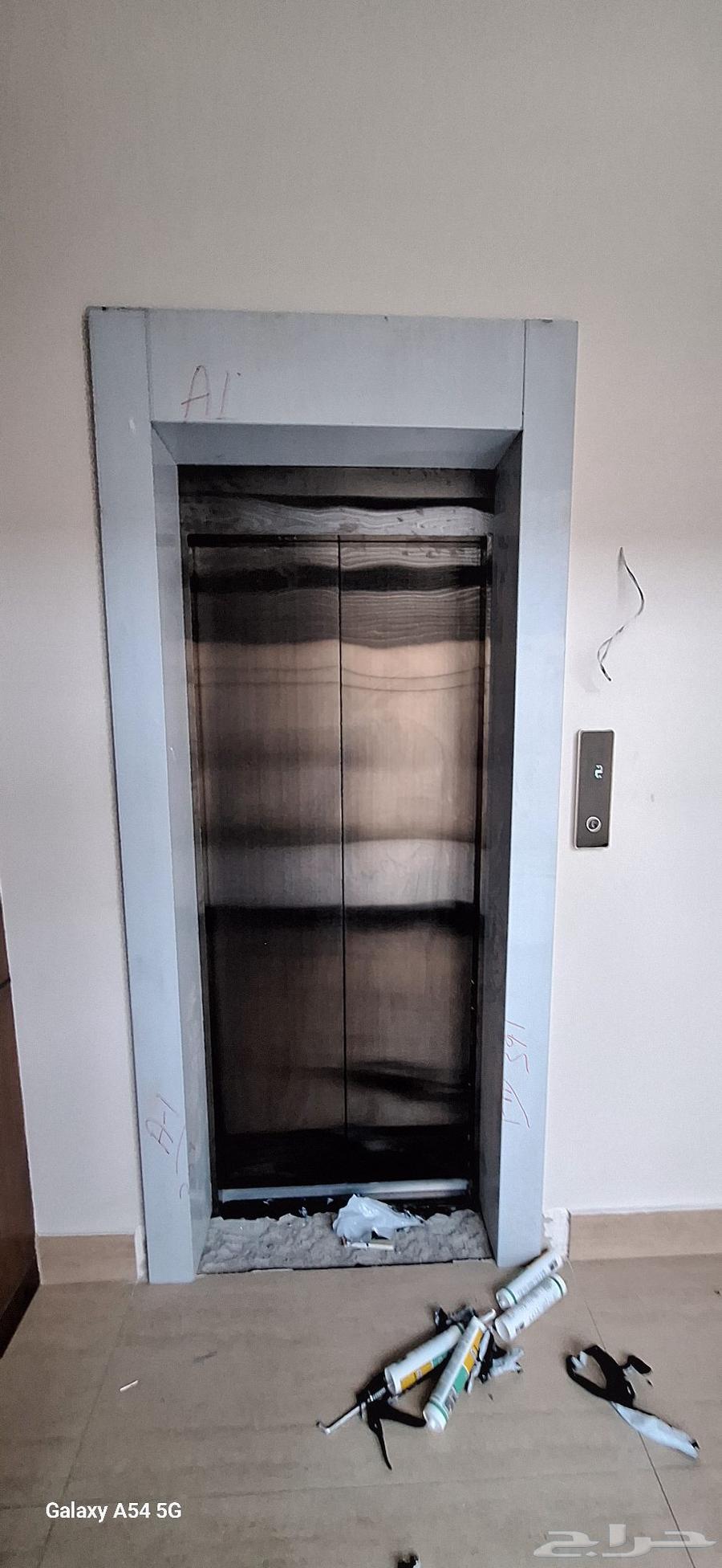Elevator Decorations Taxi Elevator Door Cladding and Paneling Around the Door64141436971266110