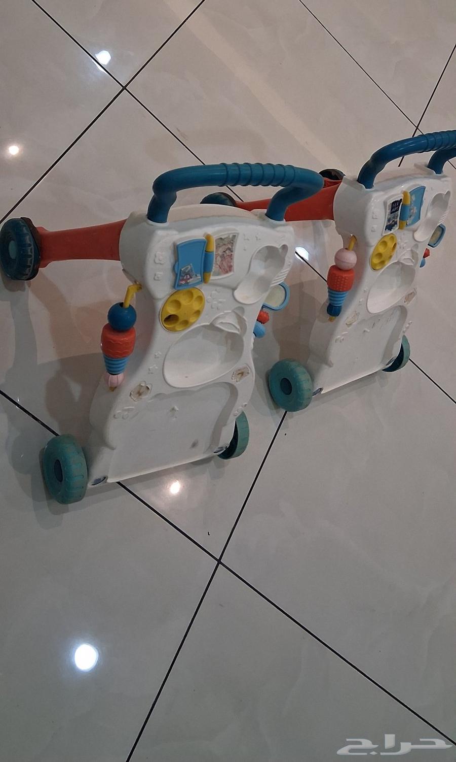 مشاية اطفال64401369560578112