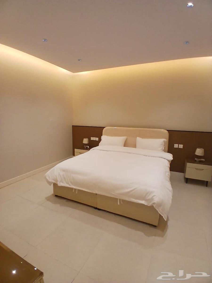 عرض وسط الاسبوع ب450ريال64404945556481111